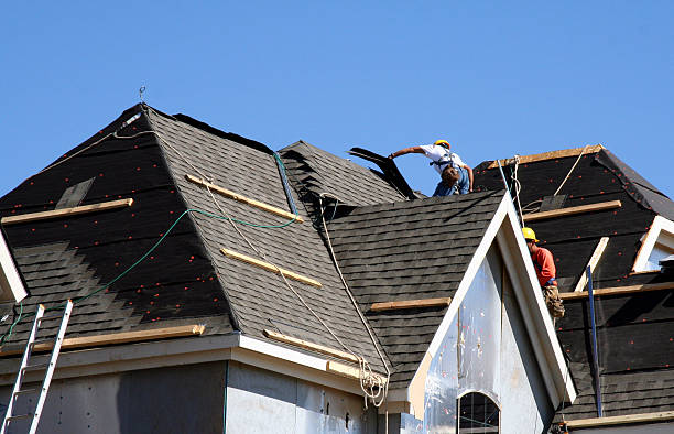 Best Roof Gutter Cleaning  in Vaughn, WA